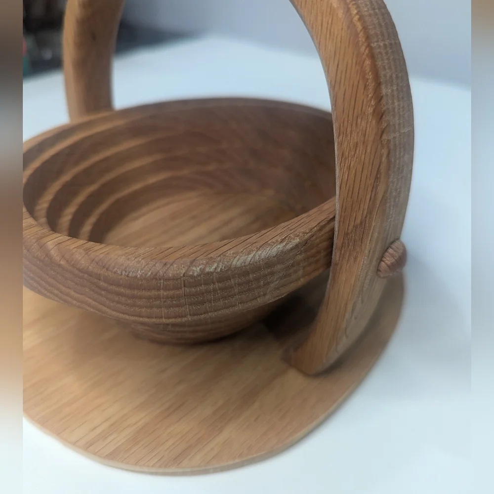 Oak Wooden Dog-Shaped Collapsible Egg Holder/Candy Dish/Basket